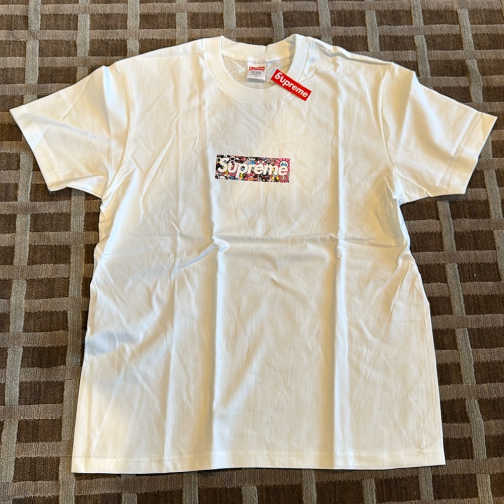 Supreme Takashi Murakami
COVID-19 Relief Box Logo Tee